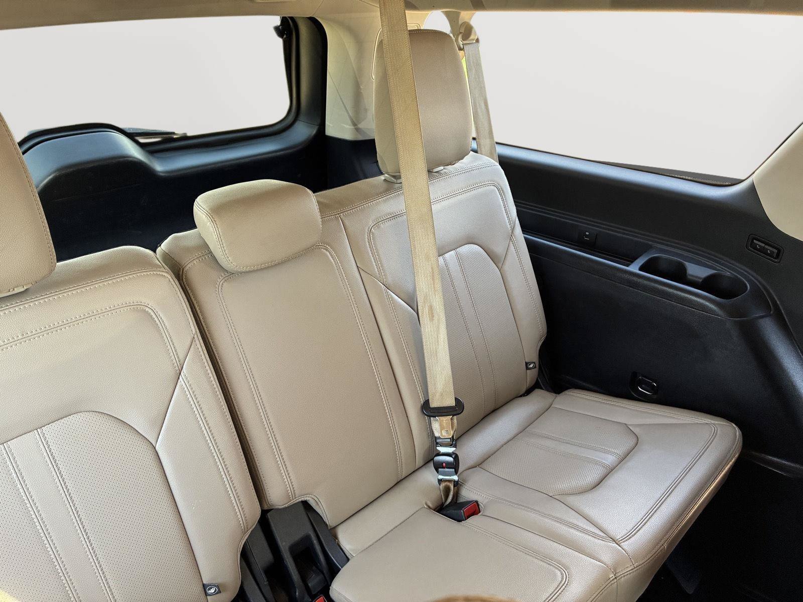 Used 2022 Ford Expedition Max Limited RWD image 32