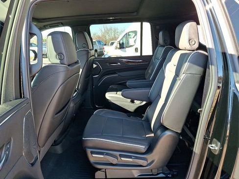 Certified 2024 Cadillac Escalade ESV Premium Luxury image 9