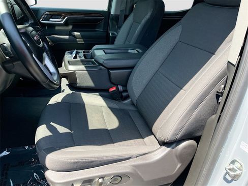 Used 2024 GMC Sierra 1500 Elevation image 19