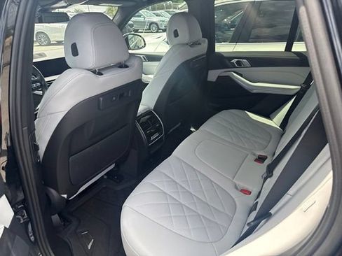 Used 2023 BMW X5 xDrive40i w/ Premium Package AWD/4WD image 13