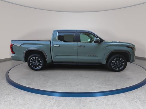 Used 2024 Toyota Tundra Limited w/ Power Package AWD/4WD image 4