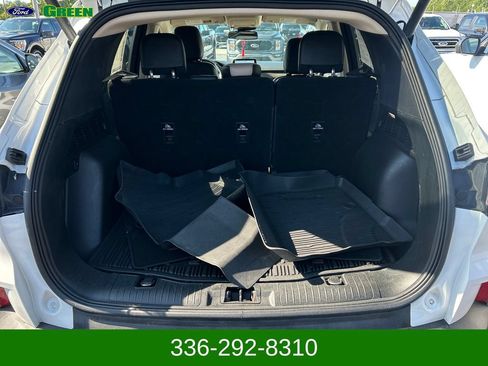 Used 2020 Ford Escape Titanium AWD/4WD image 24