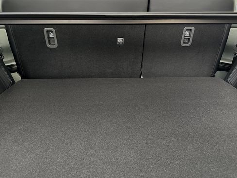 Used 2025 MAZDA CX-70 Plug-In Hybrid w/ Premium Plus image 16