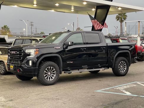 Used 2019 GMC Sierra 1500 AT4 image 2