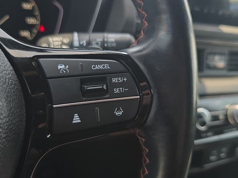 Used 2023 Honda Pilot TrailSport image 22