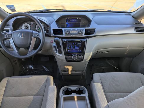 Used 2014 Honda Odyssey EX image 24