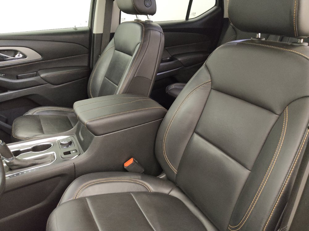 Used 2020 Chevrolet Traverse RS FWD image 17