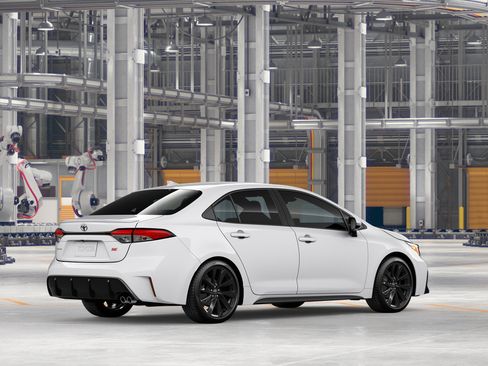 New 2026 Toyota Corolla SE FWD image 10