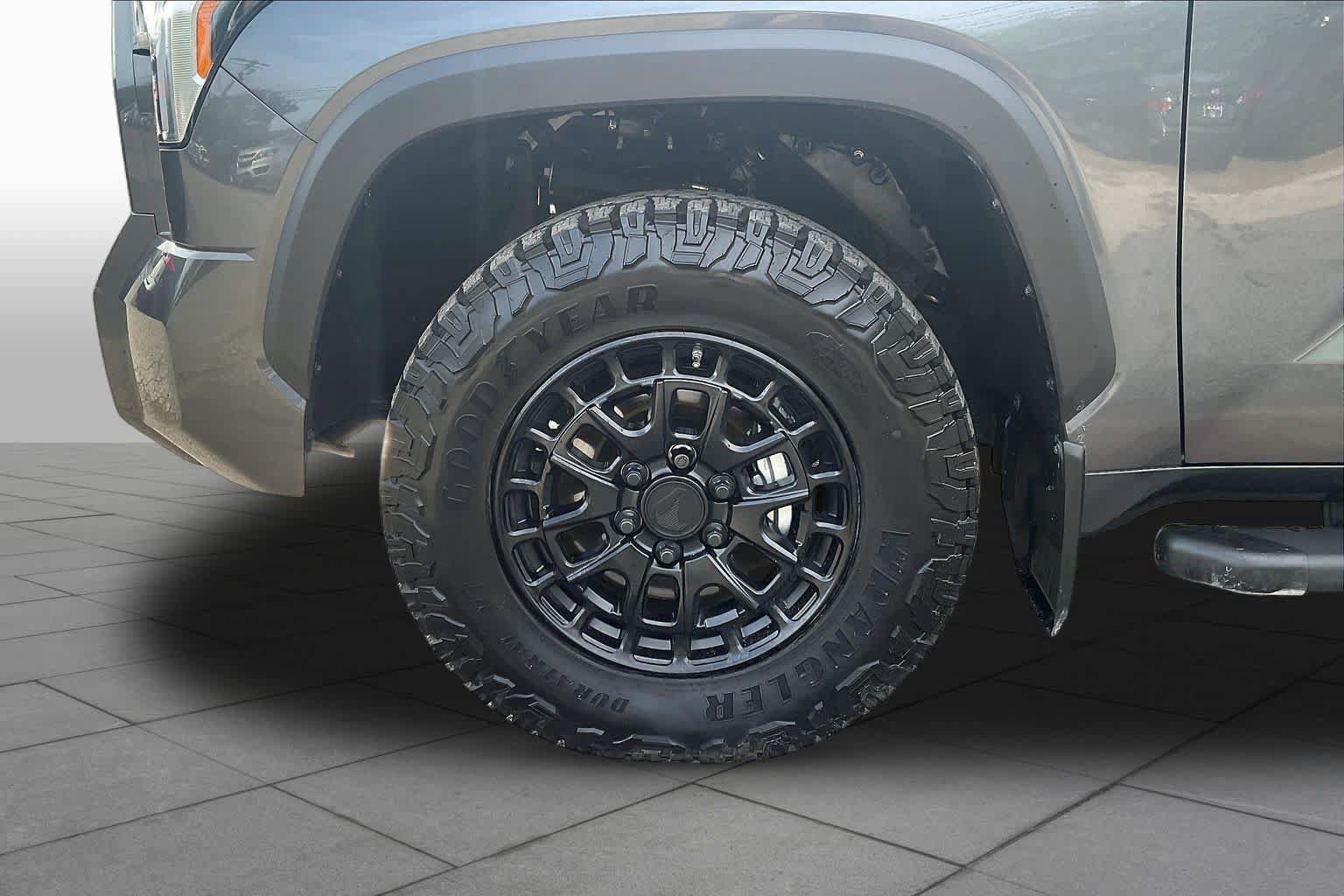 Used 2025 Toyota Tundra SR5 AWD/4WD image 11