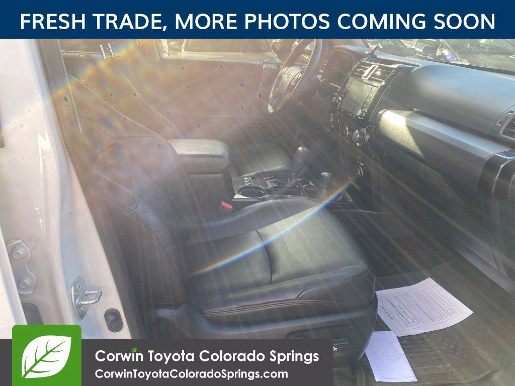 Used 2021 Toyota 4Runner Venture w/ Moonroof Package AWD/4WD image 10
