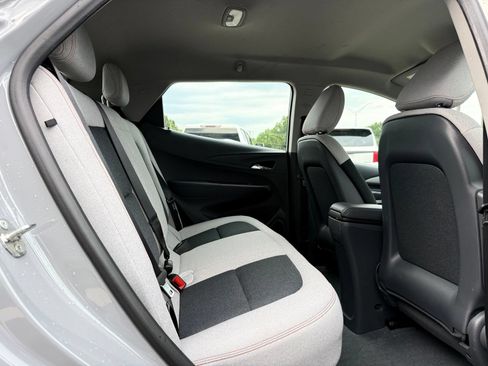 Used 2020 Chevrolet Bolt LT FWD image 20