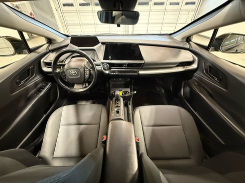 Used 2023 Toyota Prius LE image 22