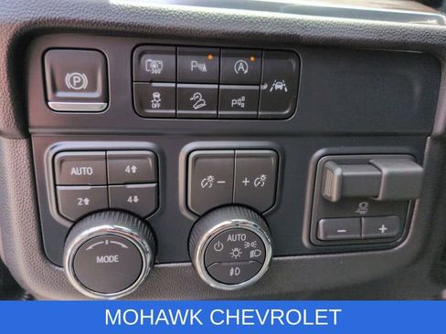 Used 2026 Chevrolet Tahoe Z71 w/ Comfort Package AWD/4WD image 37