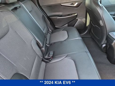 Used 2024 Kia EV6 Light AWD/4WD image 31
