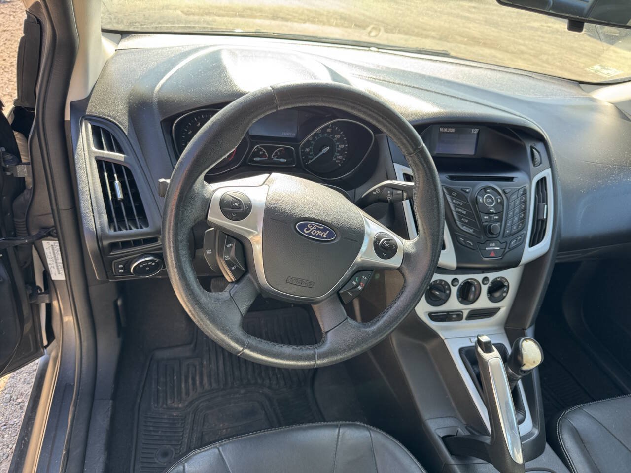 Used 2013 Ford Focus SE FWD image 32