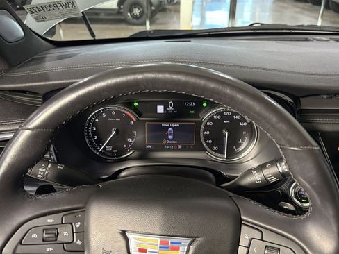 Used 2023 Cadillac XT6 Premium Luxury AWD/4WD image 43