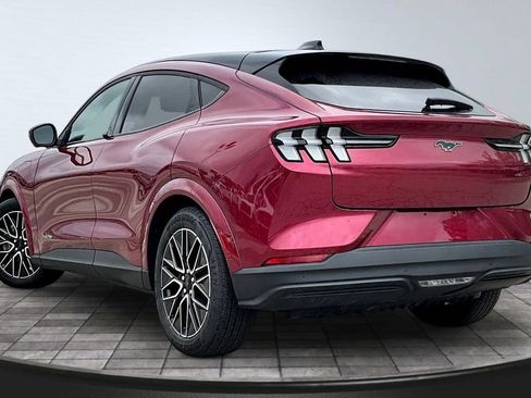 Used 2025 Ford Mustang Mach-E Premium AWD/4WD image 4