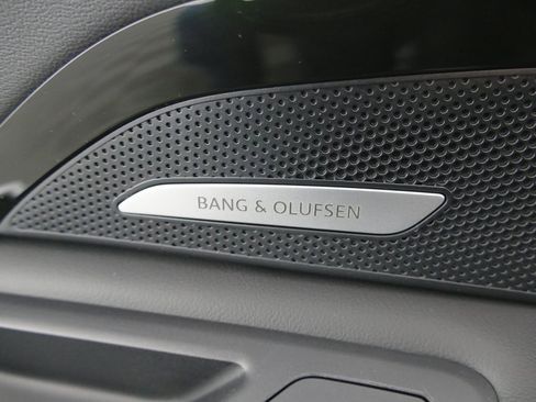 New 2025 Audi Q5 Premium Plus image 12