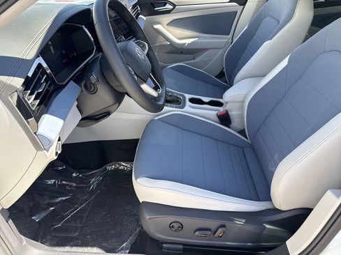 New 2026 Volkswagen Jetta SE FWD image 15