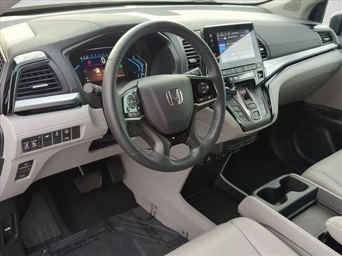 Used 2024 Honda Odyssey Touring image 10