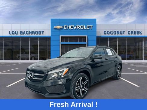 Used 2017 Mercedes-Benz GLA 250 4MATIC image 4