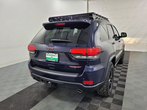 Used 2018 Jeep Grand Cherokee Trailhawk AWD/4WD image 9