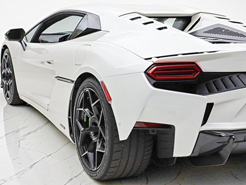 Used 2026 Lamborghini Temerario AWD/4WD image 9