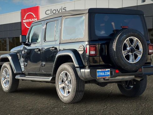 Used 2022 Jeep Wrangler Unlimited Sahara image 7