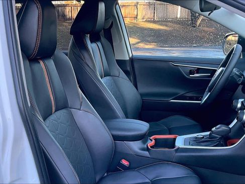 Used 2023 Toyota RAV4 Adventure image 10