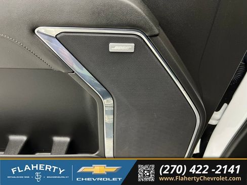 Used 2024 Chevrolet Silverado 1500 LT Trail Boss w/ LT Trail Boss Premium Package AWD/4WD image 24