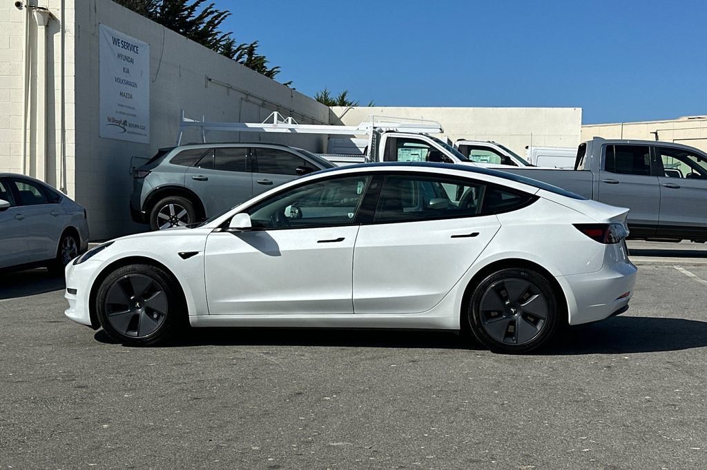 Used 2023 Tesla Model 3 Standard Range RWD image 6