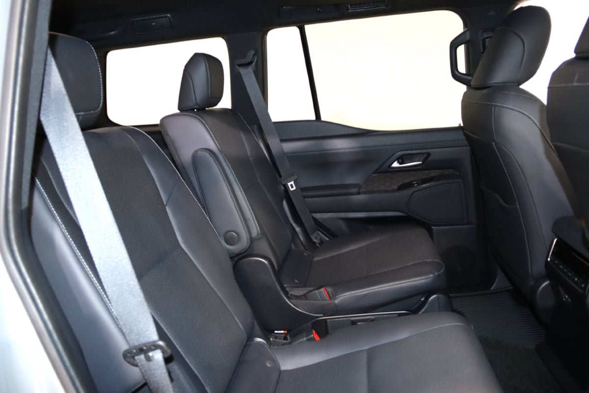 Used 2024 Lexus GX 550 w/ Accessory Package (2T) AWD/4WD image 61