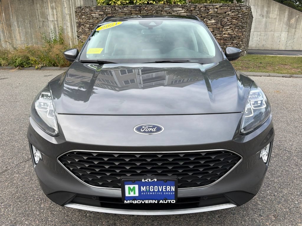 Used 2021 Ford Escape Titanium w/ Class II Trailer Tow Package AWD/4WD image 10