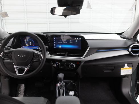 New 2026 Chevrolet Trax LT w/ Driver Confidence Package image 35