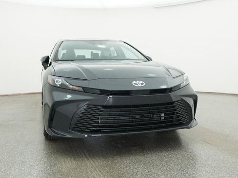 New 2026 Toyota Camry LE FWD image 38