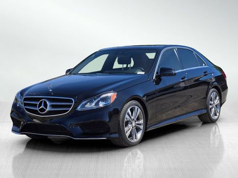 Used 2016 Mercedes-Benz E 350 Sedan w/ Premium Package image 9