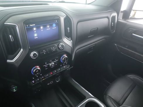 Used 2022 GMC Sierra 2500 Denali AWD/4WD image 28