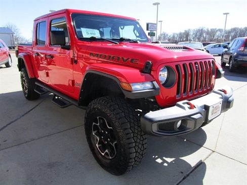Used 2022 Jeep Gladiator Mojave w/ Cold Weather Group image 5