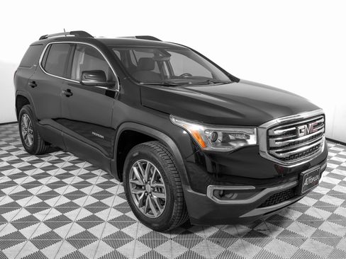 Used 2019 GMC Acadia SLE image 3