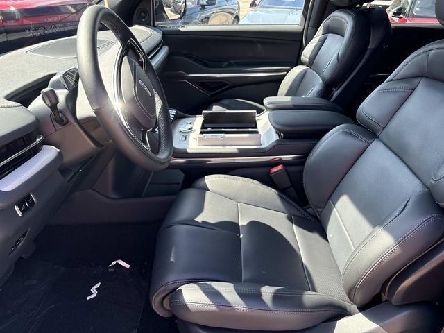 New 2027 Lincoln Navigator Reserve w/ Jet Appearance Package AWD/4WD image 23