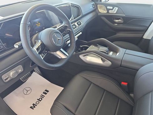 New 2026 Mercedes-Benz GLS 450 4MATIC image 16