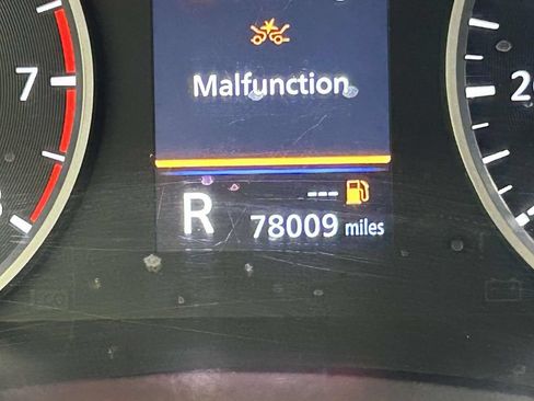 Used 2024 Nissan Sentra S FWD image 29