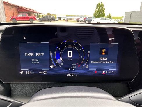Used 2025 Chevrolet Traverse LT w/ Sun and Wheel Package AWD/4WD image 14