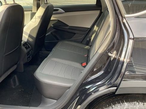 New 2026 Volkswagen Taos SE image 19