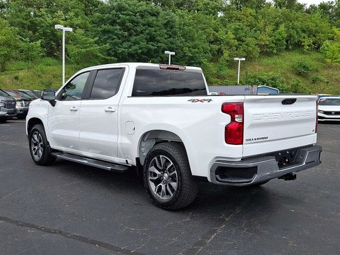 Used 2023 Chevrolet Silverado 1500 LT AWD/4WD image 4