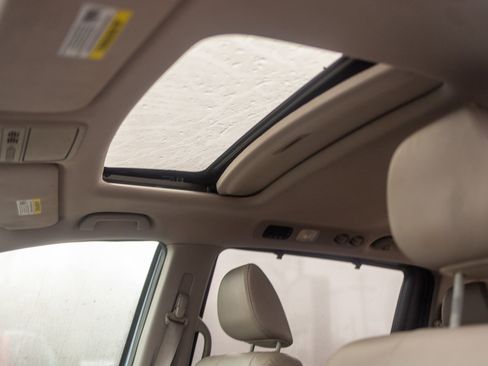 Used 2014 Honda Odyssey EX-L image 17