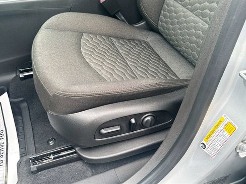 Used 2020 Chevrolet Equinox LT AWD/4WD image 24