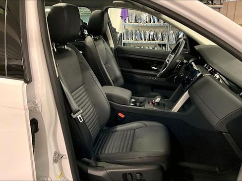 Certified 2025 Land Rover Discovery Sport S image 6