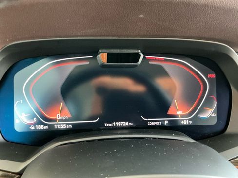 Used 2019 BMW X7 xDrive50i w/ Premium Package AWD/4WD image 14