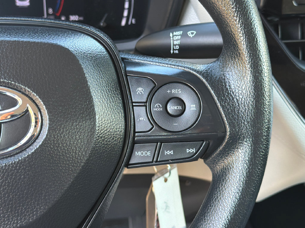 Used 2026 Toyota Corolla Cross L FWD image 24